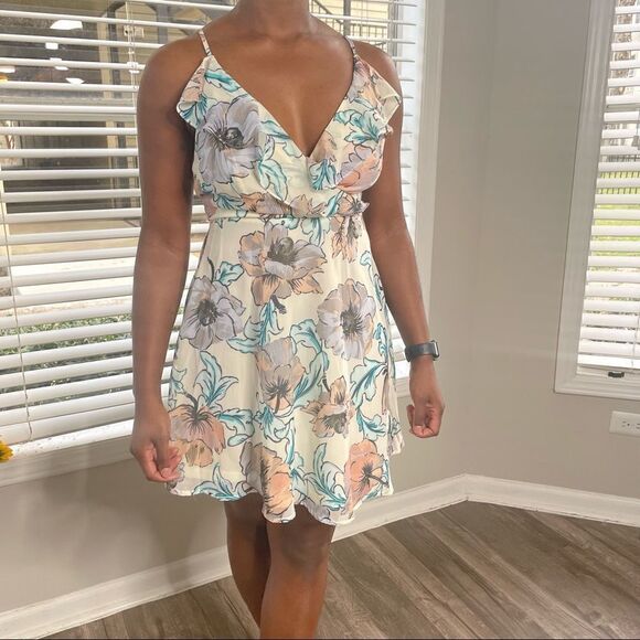 Lulu’s Floral Ruffle Flutter Deep V Lace Up Back Skater Dress - Picture 2 of 14